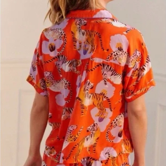 Anthropologie Claire Colin Dreamer Pajama Tiger Flower Print TOP Size L NWOT - Picture 2 of 12